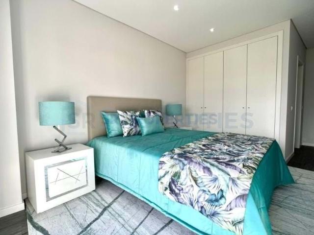 Apartamento de tipologia T3 com piscina em Olhão 132m² Olhão