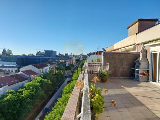 Apartamento de tipologia T3 na Avenida da Liberdade Braga