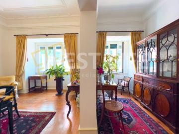 Apartamento de tipologia T5 com arquitetura histórica, local. 225m² Alto Do Pina