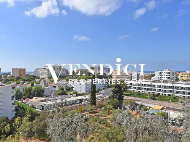 Apartamento de um + um quarto à venda 82m² Vilamoura