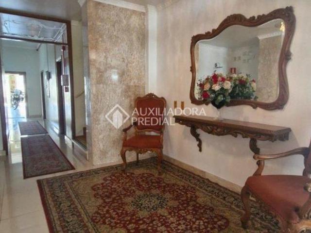 Apartamento de um dormitorio.Muito bem localozado na Cristovao Colombo,proximo da rua Dr Timoteo!