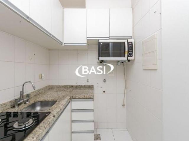 Apartamento de um dormitorio com vaga de garagem no bairro Alto da Gloria