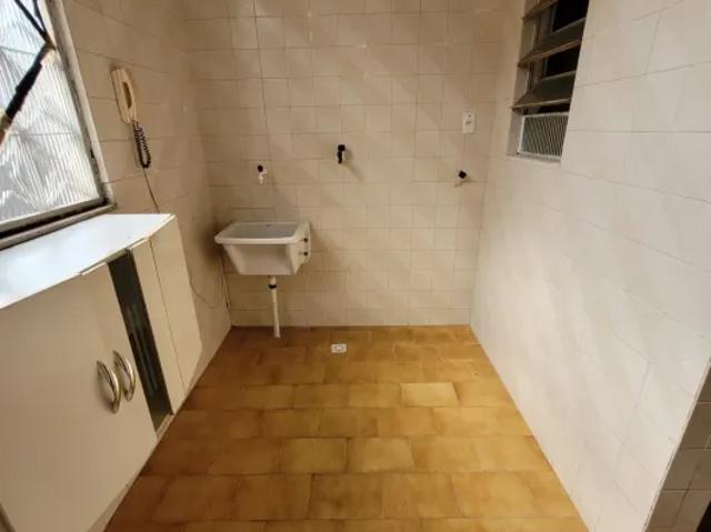 Apartamento de um quarto com varanda em Irajá