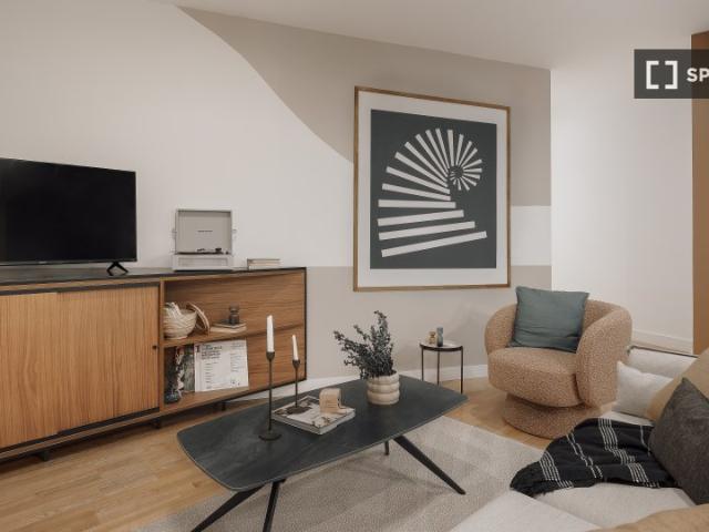 Apartamento de un dormitorio en alquiler en Almagro, Madrid