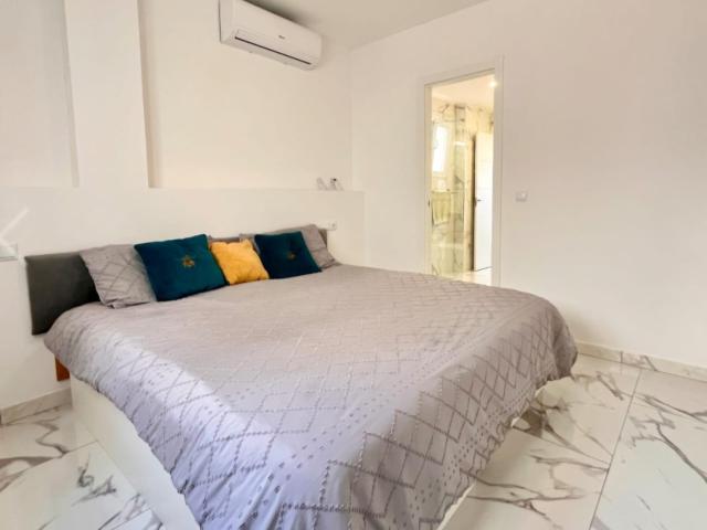APARTAMENTO DE UN DORMITORIO EN VILLAMARTÍN PLAZA, ORIHUELA COSTA