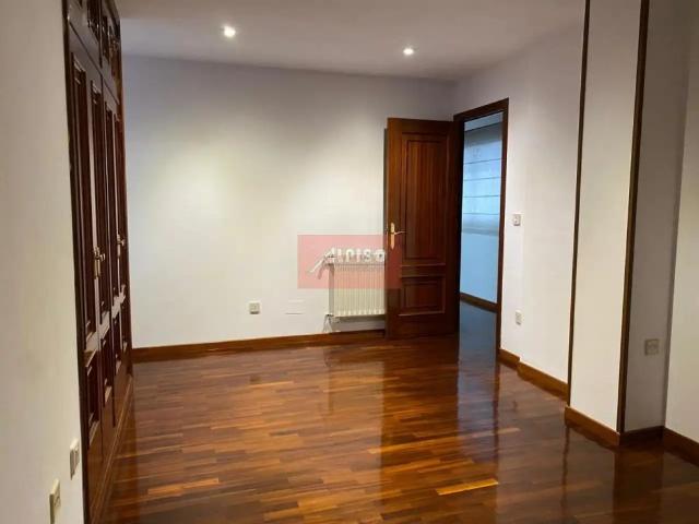 Apartamento de alquiler en Barrocanes, Ourense Capital