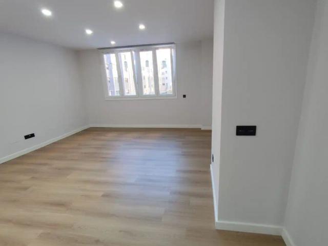 Apartamento de alquiler en Calle Juan García Hortelano, Parquesol, Valladolid Capital