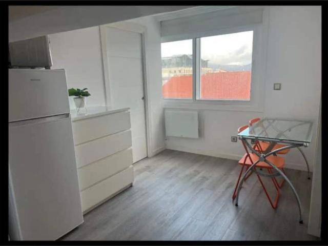 Apartamento de alquiler en Centro Areal, Vigo