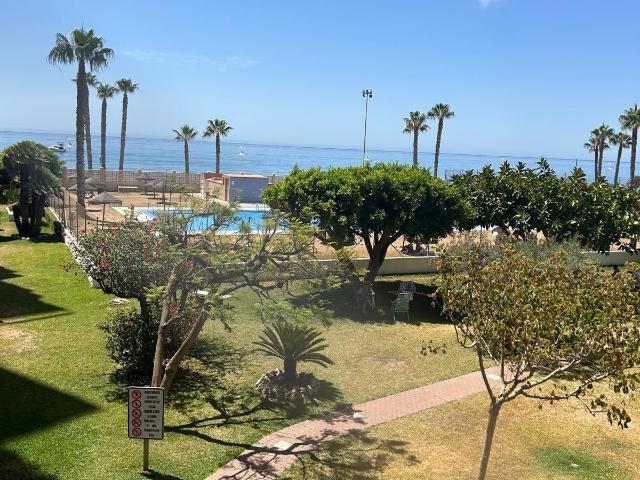 Apartamento de Alquiler en Primera Línea de Playa, Mezquitilla