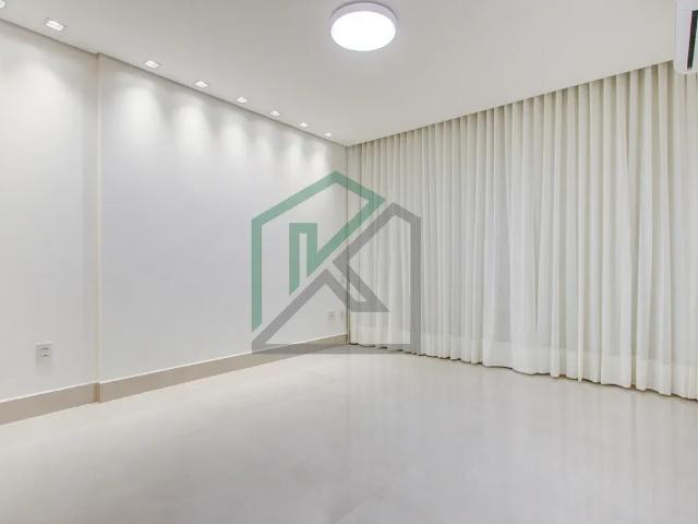Apartamento de Alto Padrão | 200 m² | 4 Suítes | 4 Vagas | SQSW 500