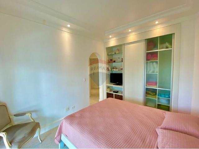 Apartamento de Alto Padrão à Venda na Praia da Enseada Guarujá