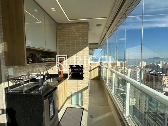 Apartamento de Alto Padrão à Venda no Edifício Vision Gonzaga | Santos