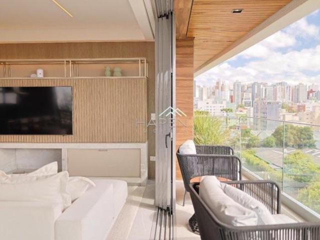 Apartamento de Alto Padrão à Venda Água Verde