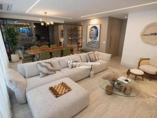 Apartamento de Alto Padrão com 3 Suítes, 220 m² por R$ 5.590.000