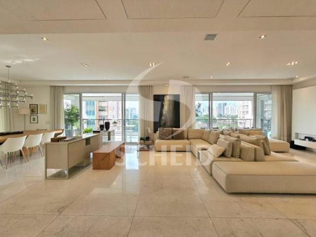 Apartamento de Alto Padrão no Condomínio Merano ? 400 m², 4 Suítes, 5 Vagas | Moema