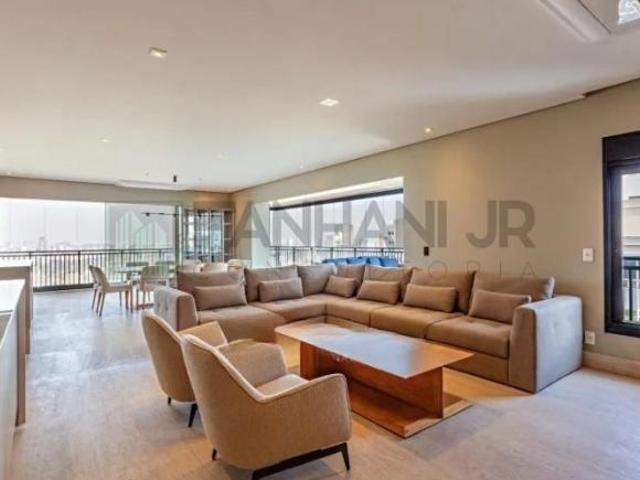 Apartamento de alto padrão no Jardim Paulista: 3 quartos, 3 suítes, 3 salas e 4 vagas de garagem!
