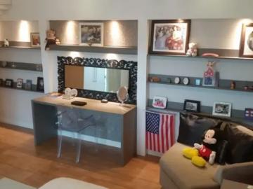 Apartamento de alto padrão para locação com 380m² e 4 dormitórios no Gonzaga Santos/SP
