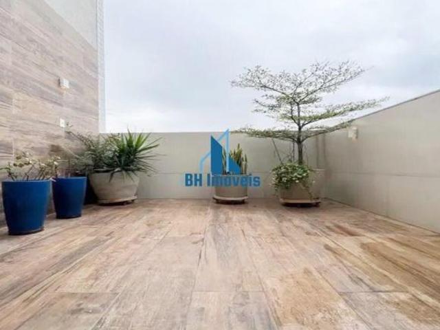 Apartamento de Cobertura de 2 quartos com suíte 2 vagas e elevador no bairro Castelo Belo Horizont