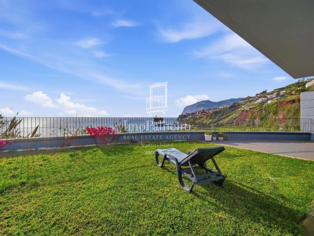 Apartamento de dois andares com vista ao oceano e jardim pri. 776m² São Martinho