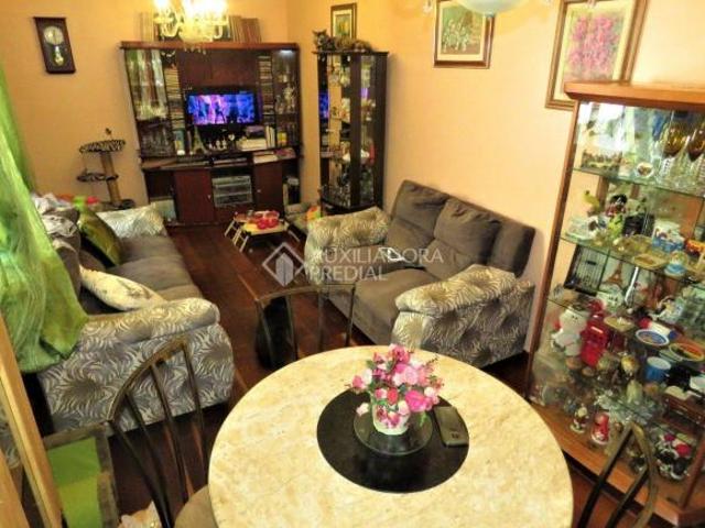APARTAMENTO DE DOIS DORMITÓRIOS NO BAIRRO PETRÓPOLIS