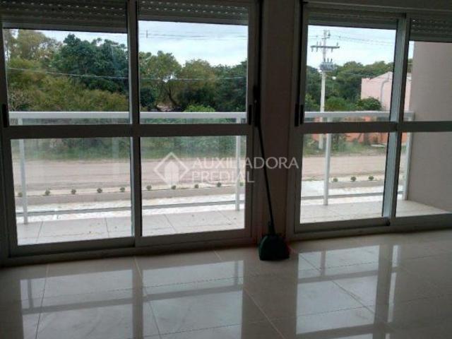 Apartamento de dois quartos com suíte e vaga escriturada no centro de Arambaré
