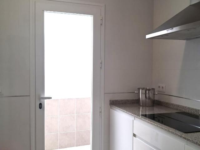 APARTAMENTO DE DOS DORMITORIOS, AMUEBLADO A ESTRENAR