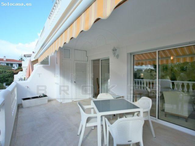 Apartamento de lujo con garaje en muy buscado complejo con gran piscina