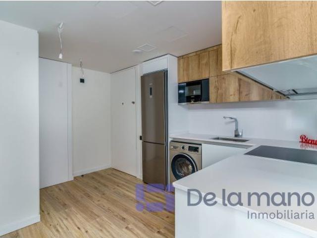 APARTAMENTO DE LUJO CON GARAJE, TRASTERO, PISCINA Y GIMNASIO
