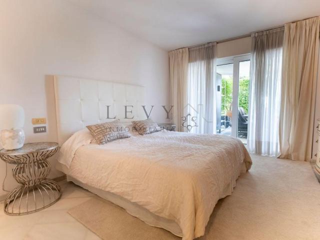 Apartamento de Lujo en Puerto Banus