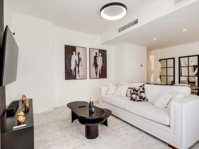 Apartamento de lujo en primera línea de golf con terraza privada y excelentes calidades
