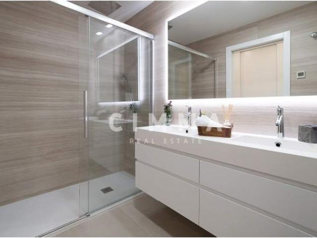 Apartamento de lujo tres dormitorios en Poniente
