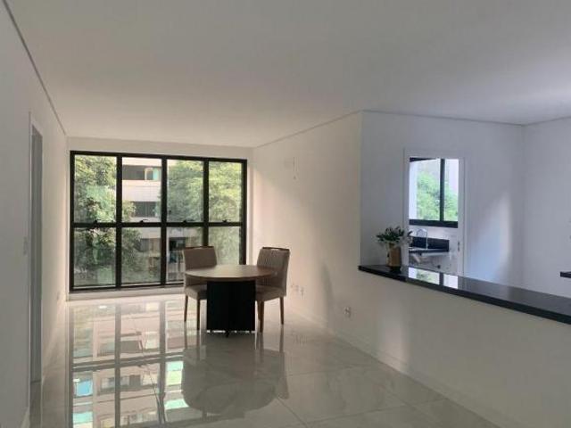 Apartamento de Luxo na Savassi com 3 Suítes, 3 Vagas de Garagem e 107m² Belo Horizonte MG