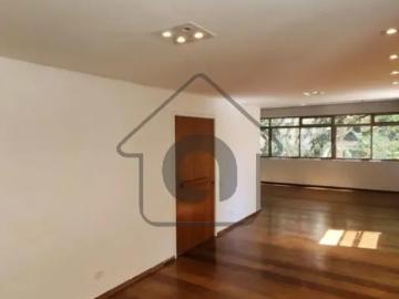 Apartamento de luxo no coração do Jardim Paulista: 3 quartos, 1 suíte, 3 banheiros, 2 vagas de garag