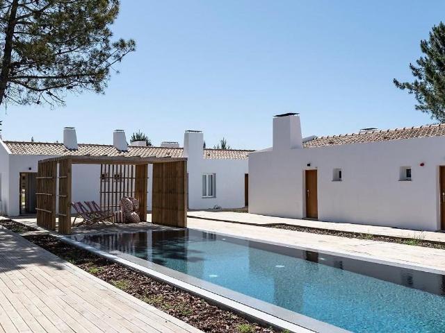Apartamento de luxo à venda em São Teotónio, Odemira RE/MAX Portugal