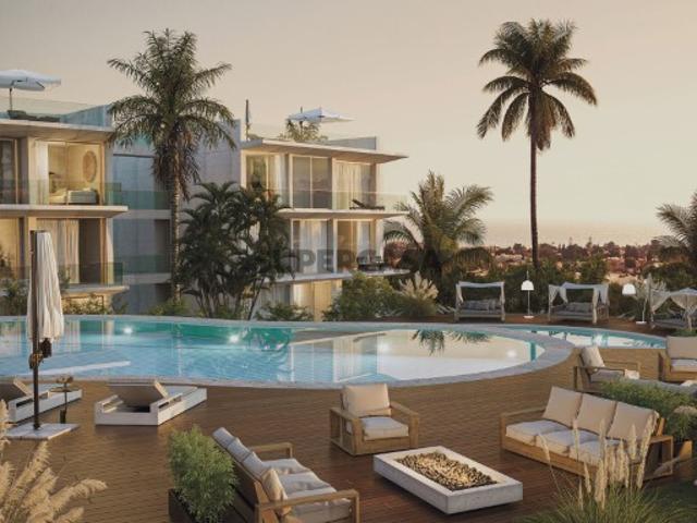 Apartamento de luxo com terraço inserido em resort único no Algarve