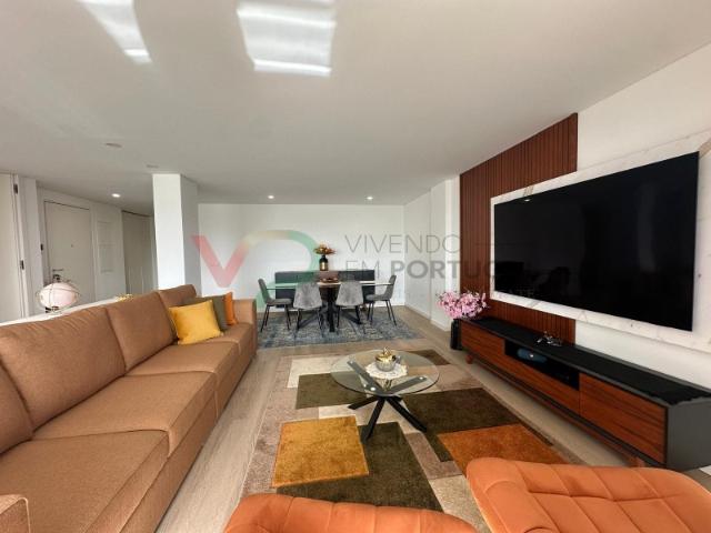 APARTAMENTO DE LUXO EM BARCELOS