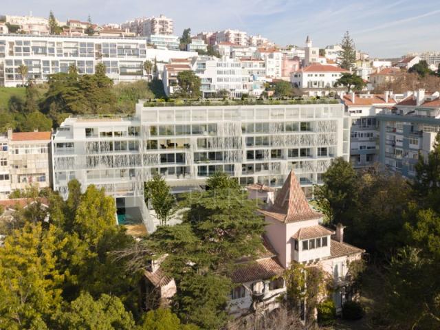 APARTAMENTO DE LUXO T4 DUPLEX