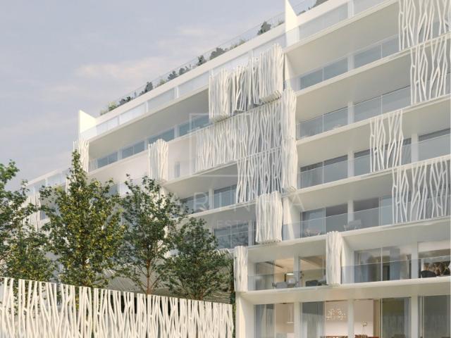 APARTAMENTO DE LUXO T4 DUPLEX