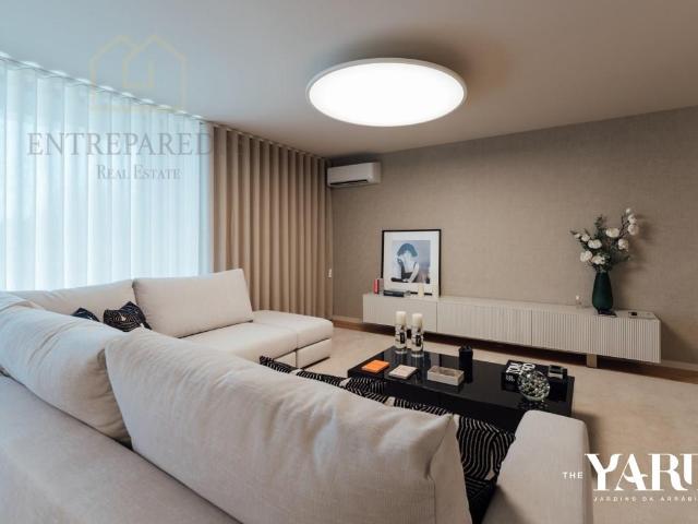 Apartamento de luxo T4 para comprar, com varanda, no conceit. 153m² São pedro da afurada