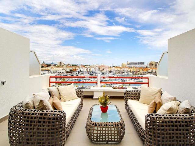 Apartamento de luxo T2 triplex na Marina de Vilamoura 145m² Vilamoura