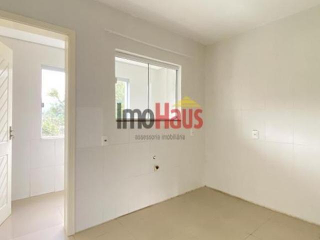 Apartamento disponível para venda com dois dormitórios no Centro de