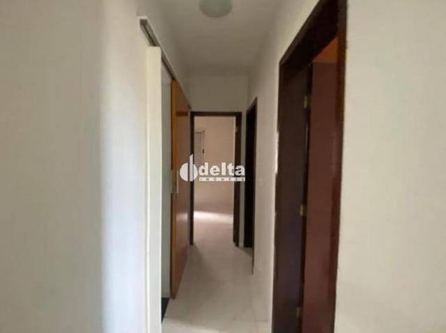 Apartamento disponível para venda no bairro Umuarama em Uberlândia MG