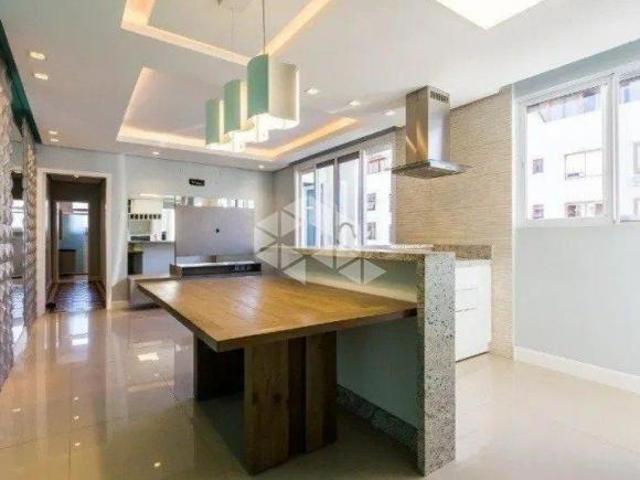 Apartamento dois dormitórios com churrasqueira no Bom Fim