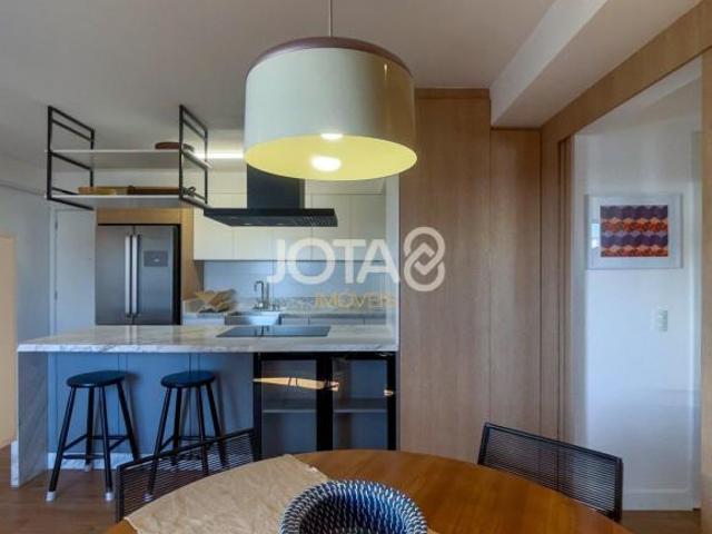 APARTAMENTO DOIS QUARTOS MOBILIADO E COM SERVIÇOS DE HOTEL
