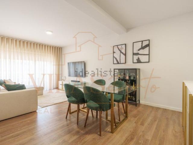 Apartamento, Duas Igrejas
