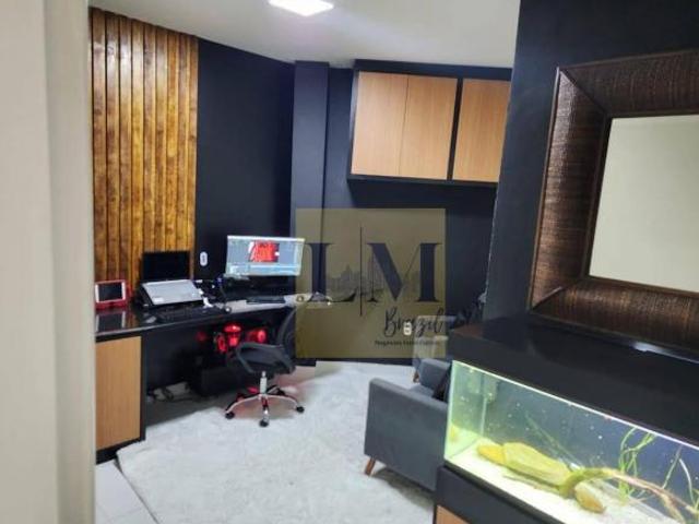 Apartamento Duplex 04 quartos, piscina e area gourmet com churrasqueira privativa
