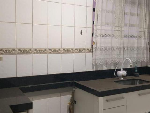 Apartamento Duplex cobertura com 2 quartos, sendo 1 uma suíte e um closet. 02 vagas cobertas. Próxim