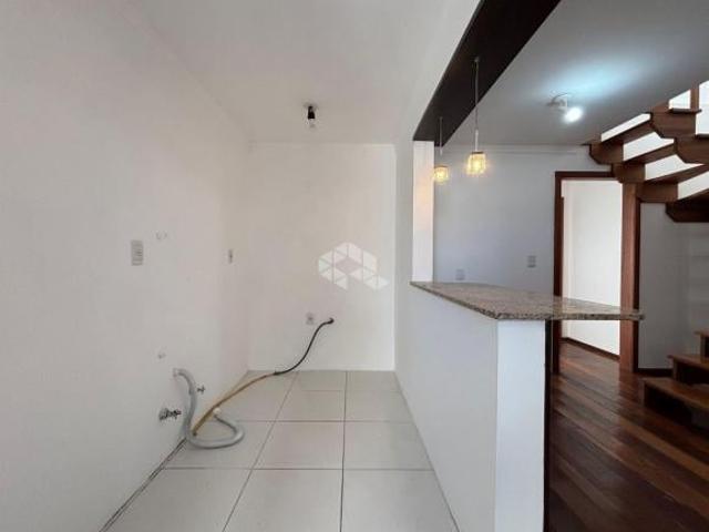APARTAMENTO DUPLEX COM 02 DORMITÓRIOS NO CENTRO