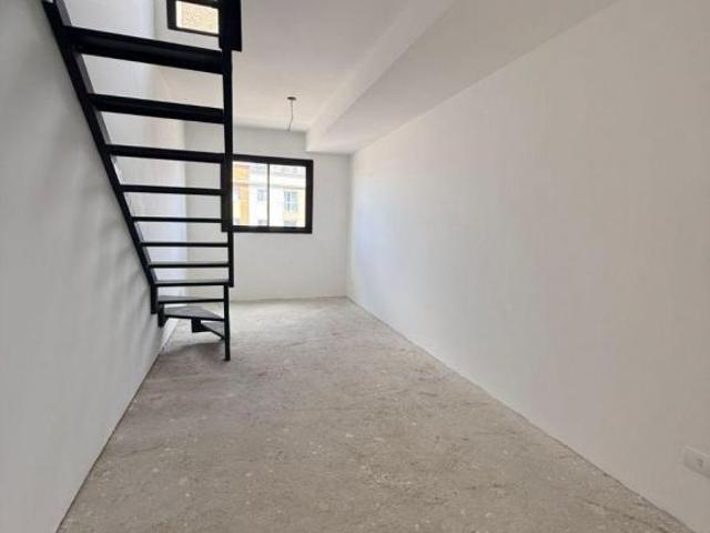 Apartamento duplex com 1 quarto, 30 m² à venda em Novo Mundo