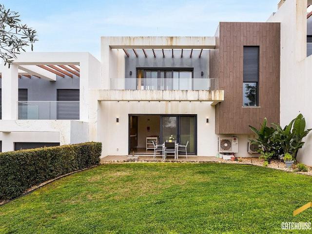Apartamento duplex com 2 quartos com vistas para o golf no S. 100m² Silves